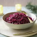Braised red cabbage