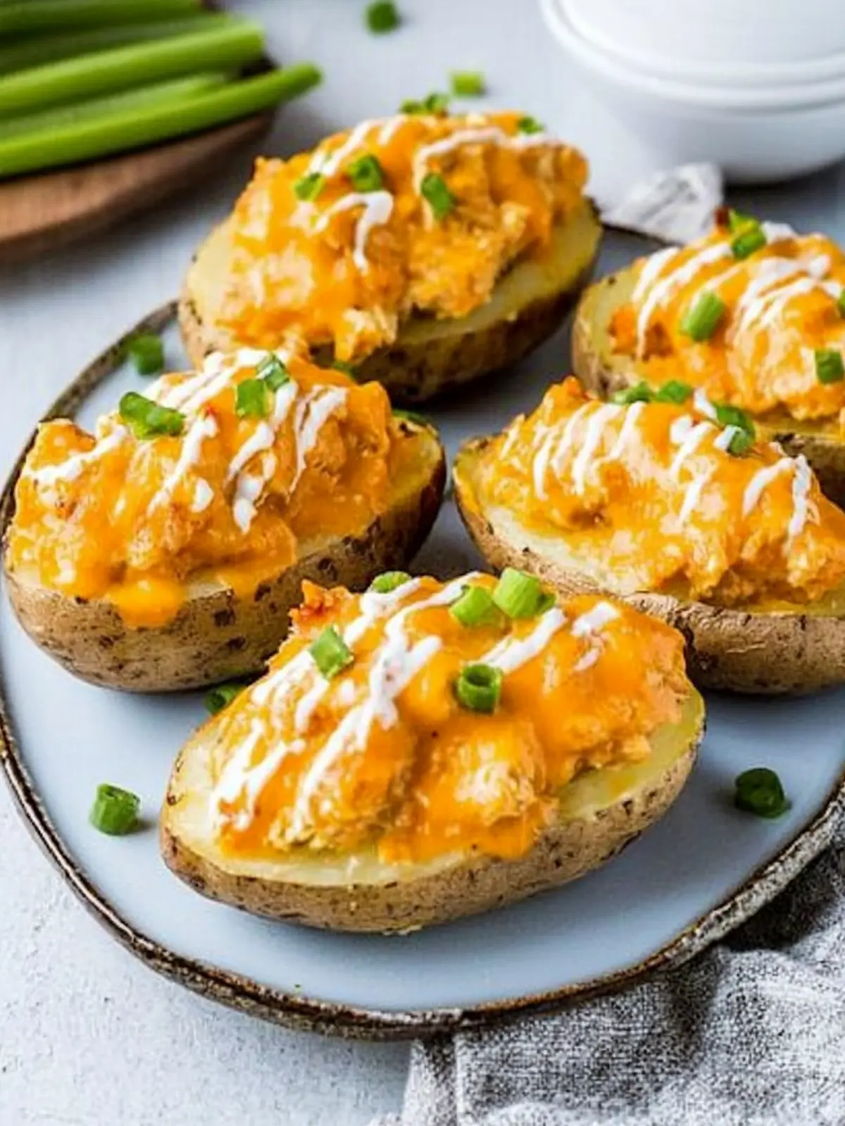Buffalo Chicken Stuffed Potatoes: A Game-Changer for Dinner 2 Buffalo Chicken Stuffed Potatoes